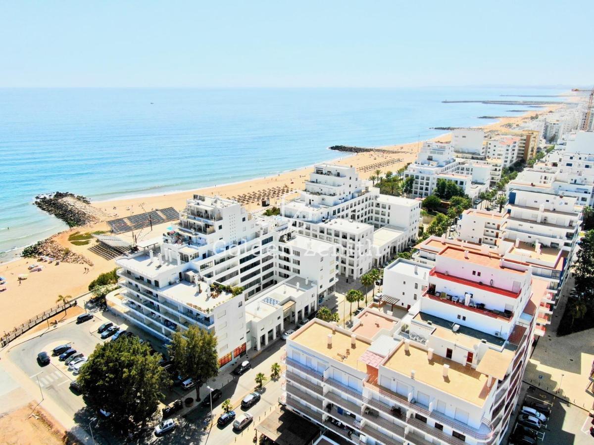 Cavalo Preto Luxury Beach Apartment By Golden Zenith Quarteira Dış mekan fotoğraf