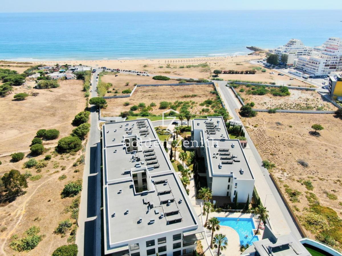 Cavalo Preto Luxury Beach Apartment By Golden Zenith Quarteira Dış mekan fotoğraf