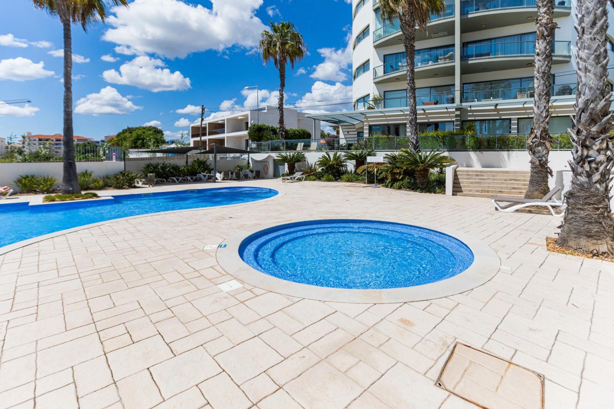 Cavalo Preto Luxury Beach Apartment By Golden Zenith Quarteira Dış mekan fotoğraf